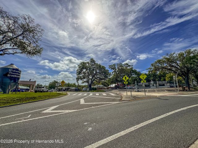 615 Old Hospital Drive, Brooksville, FL 34601