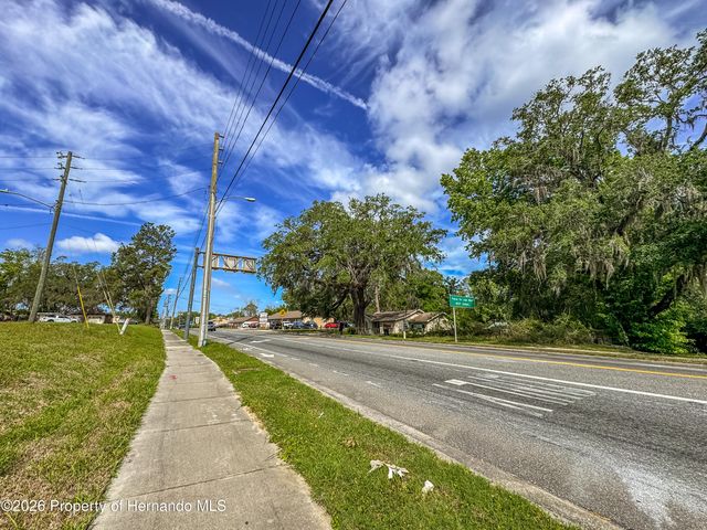 615 Old Hospital Drive, Brooksville, FL 34601