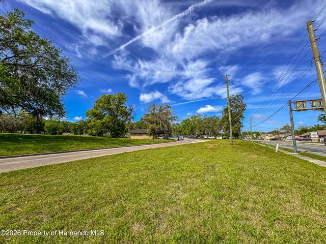 615 Old Hospital Drive, Brooksville, FL 34601