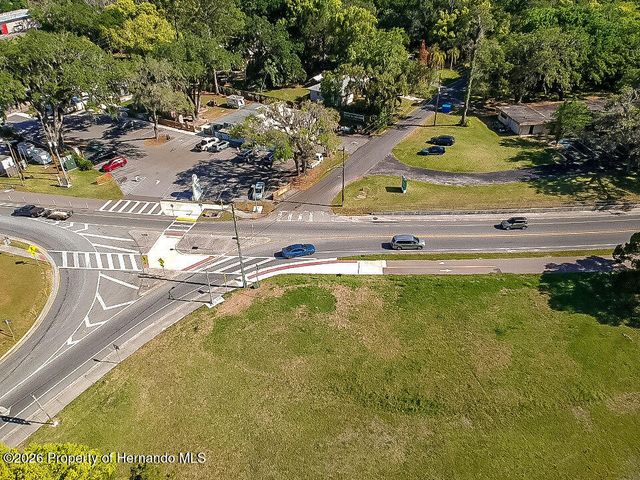 615 Old Hospital Drive, Brooksville, FL 34601