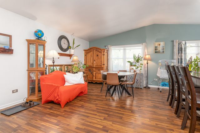 35706 N LAUREL Avenue, Ingleside, IL 60041