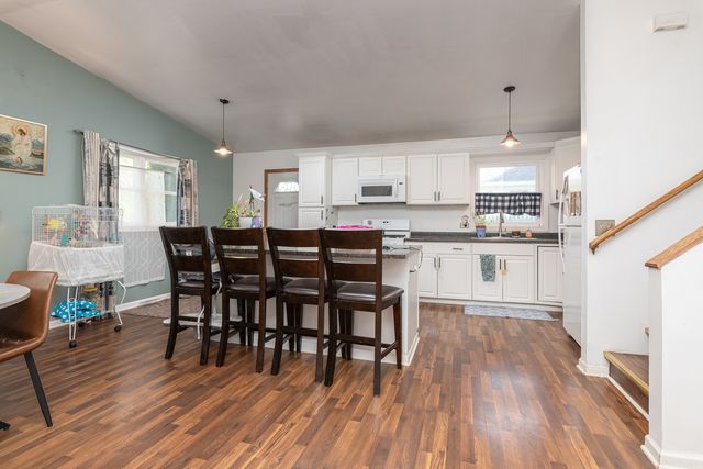 35706 N LAUREL Avenue, Ingleside, IL 60041