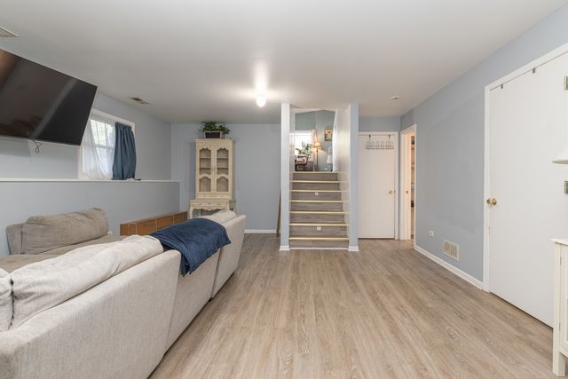 35706 N LAUREL Avenue, Ingleside, IL 60041