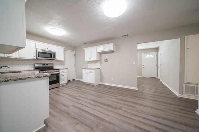 6040 Luna Drive, Columbus, GA 31907