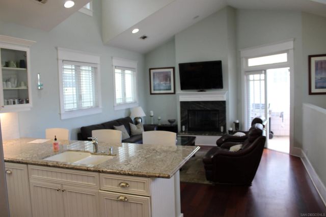 851 G Ave, Coronado, CA 92118