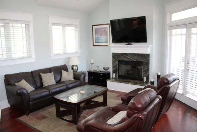 851 G Ave, Coronado, CA 92118