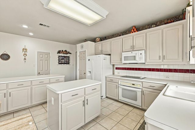 6432 Barstow Lane, The Colony, TX 75056