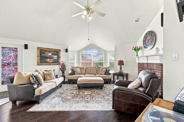 6432 Barstow Lane, The Colony, TX 75056