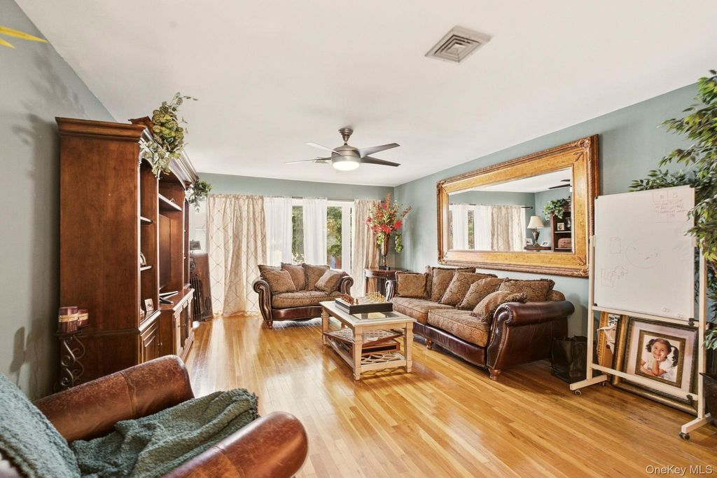 2962 Hewlett Avenue, Merrick, NY 11566 — photo 3