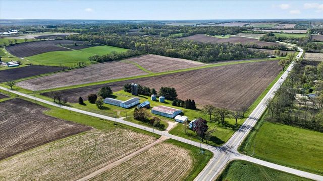 14529 Spring Valley Road, Orfordville, WI 53576