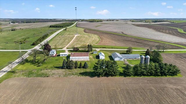 14529 Spring Valley Road, Orfordville, WI 53576