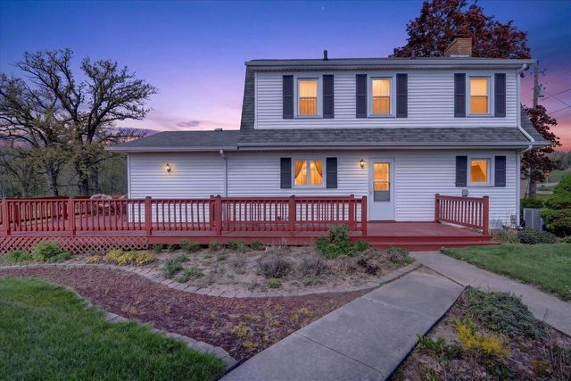 14529 Spring Valley Road, Orfordville, WI 53576