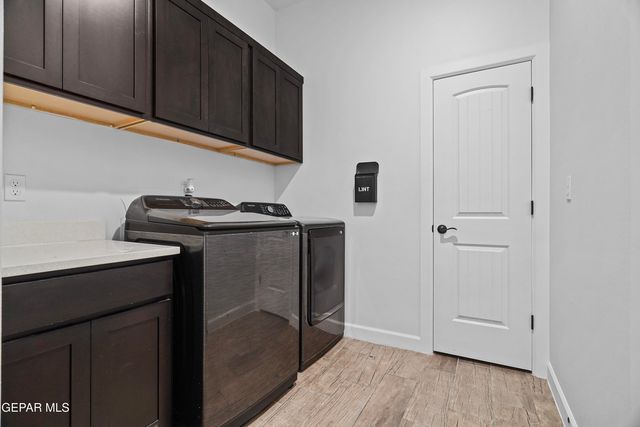 979 Airship Place, Horizon City, TX 79928
