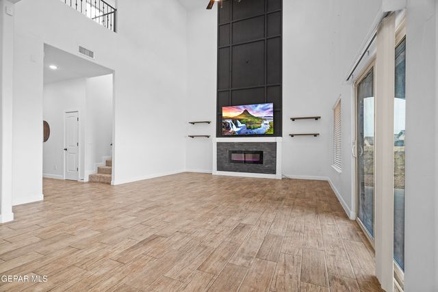 979 Airship Place, Horizon City, TX 79928