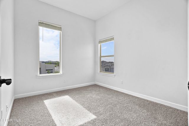 979 Airship Place, Horizon City, TX 79928