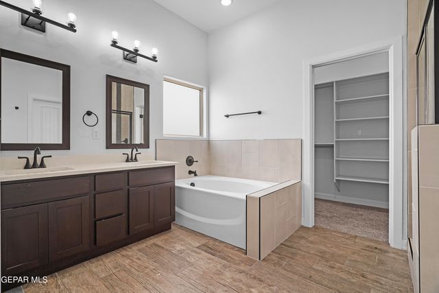 979 Airship Place, Horizon City, TX 79928