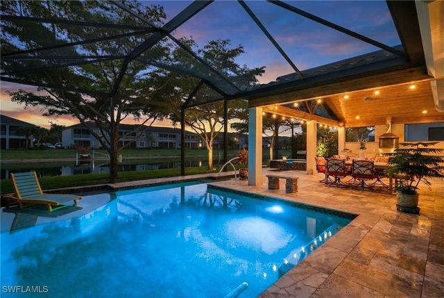 9442 Greenleigh CT, Naples, FL 34120