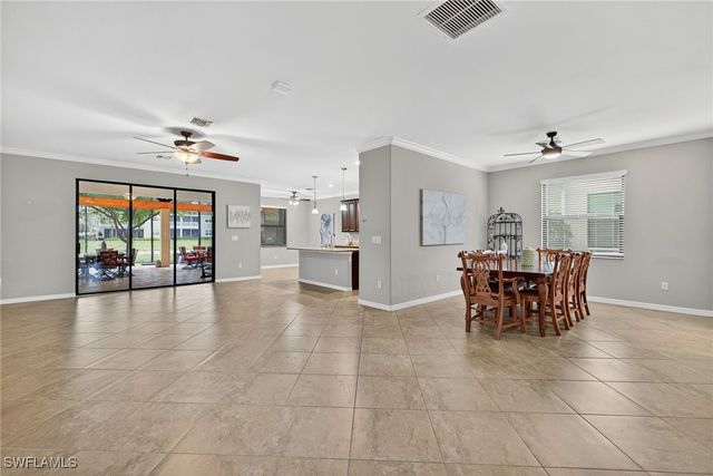 9442 Greenleigh CT, Naples, FL 34120