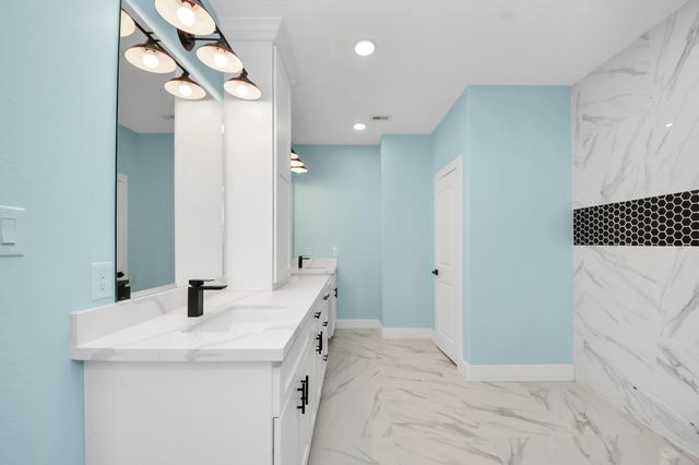 1309 24th Street, Dickinson, TX 77539