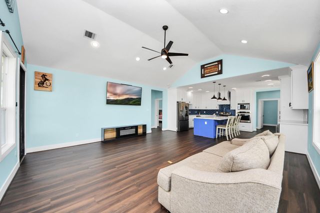 1309 24th Street, Dickinson, TX 77539