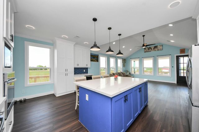 1309 24th Street, Dickinson, TX 77539