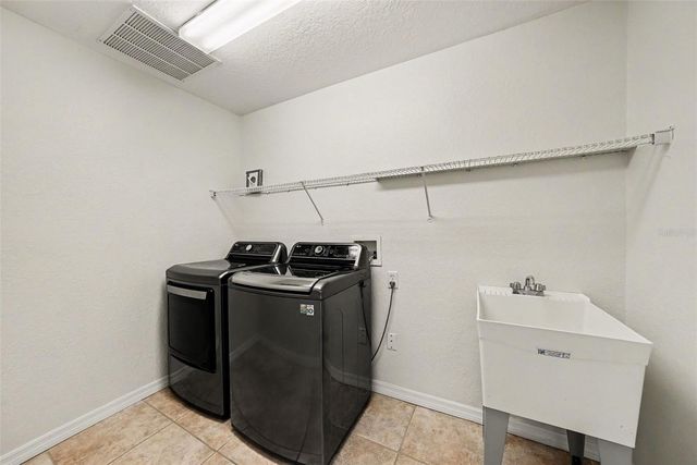14906 MAN O WAR DRIVE, Odessa, FL 33556