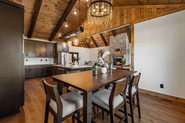 698 Oak Ridge Way, Ellijay, GA 30536