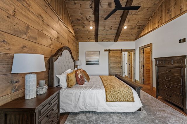 698 Oak Ridge Way, Ellijay, GA 30536