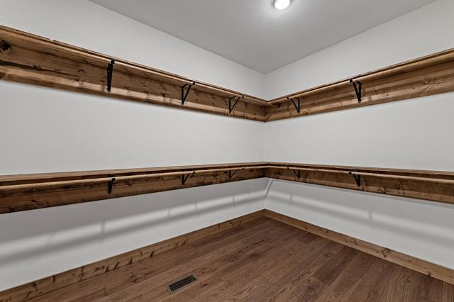 698 Oak Ridge Way, Ellijay, GA 30536