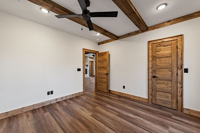 698 Oak Ridge Way, Ellijay, GA 30536