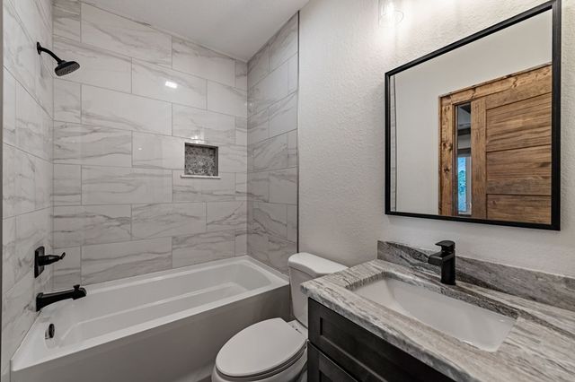 698 Oak Ridge Way, Ellijay, GA 30536