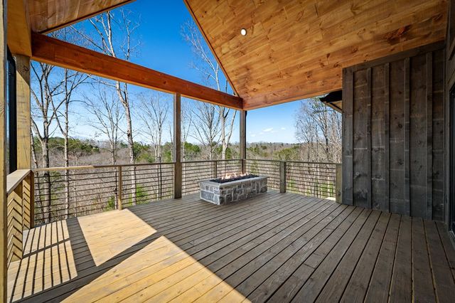 698 Oak Ridge Way, Ellijay, GA 30536
