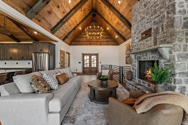 698 Oak Ridge Way, Ellijay, GA 30536