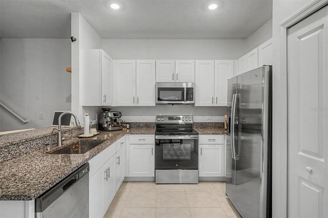 10261 HONEY HAMMOCK WAY, San Antonio, FL 33576