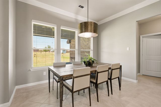 140 Heather Lane, Decatur, TX 76234