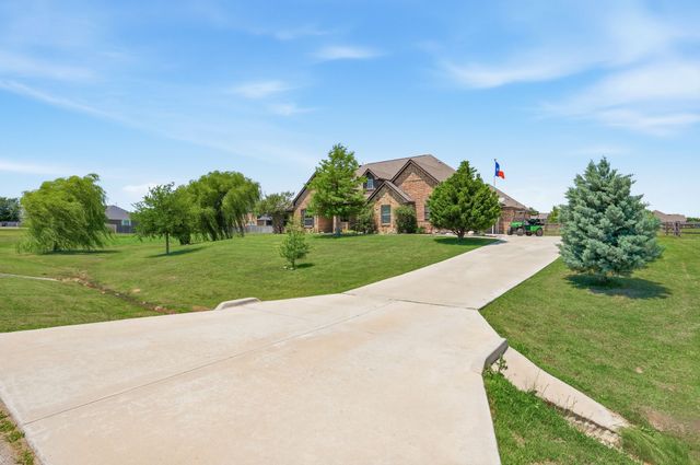 140 Heather Lane, Decatur, TX 76234