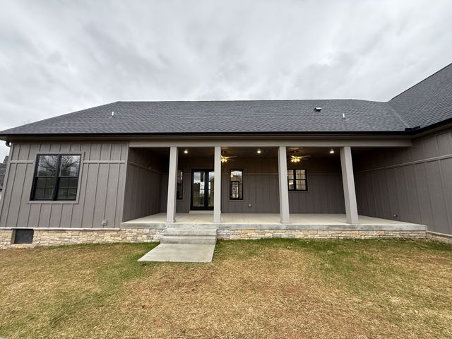 879 Shady Bluff Trl, Clarksville, TN 37043