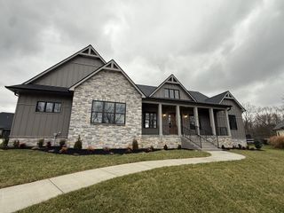 879 Shady Bluff Trl, Clarksville, TN 37043