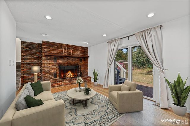 5967 Town And Country Lane, House Springs, MO 63051