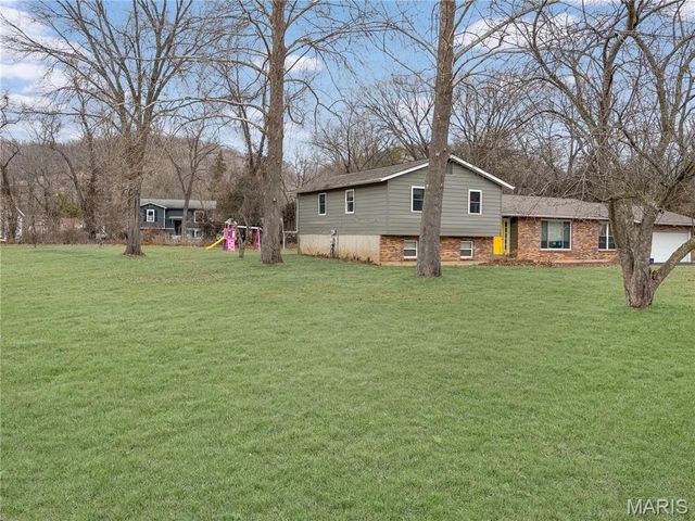5967 Town And Country Lane, House Springs, MO 63051