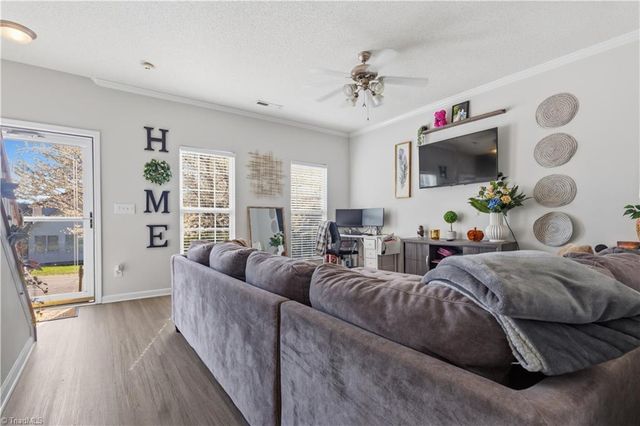 3047 Canterbury Park Drive, Winston-salem, NC 27127