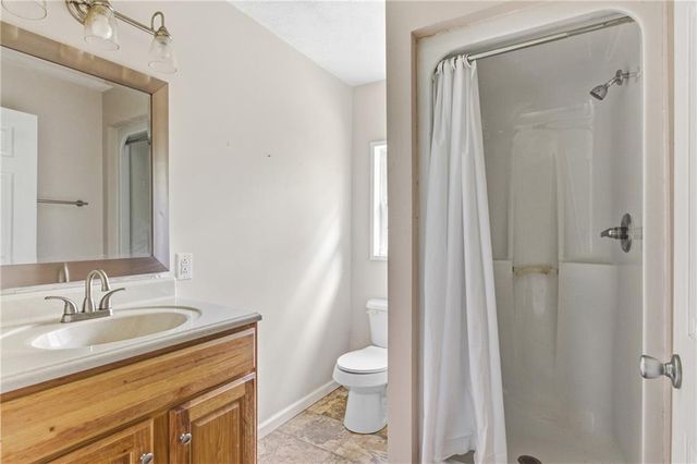 6668 Belton Bridge Road, Lula, GA 30554