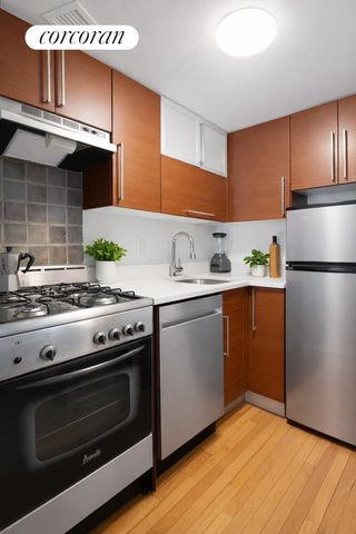 184 THOMPSON Street PH6K, New York City, NY 10012