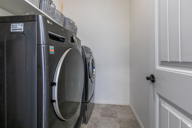 3842 S 5675 W, Hooper, UT 84315