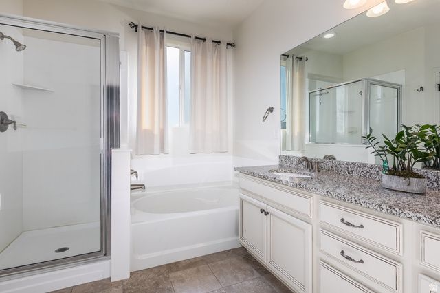 3842 S 5675 W, Hooper, UT 84315