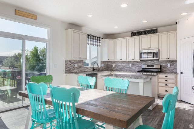 3842 S 5675 W, Hooper, UT 84315