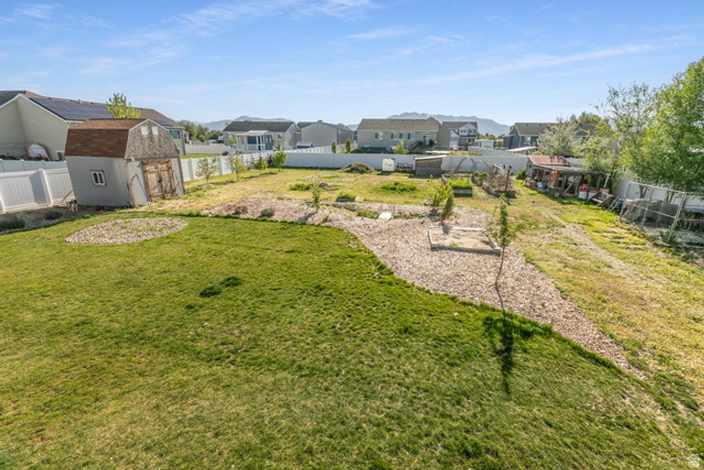 Image 26 of property listing at 3842 S 5675 W, Hooper, UT 84315