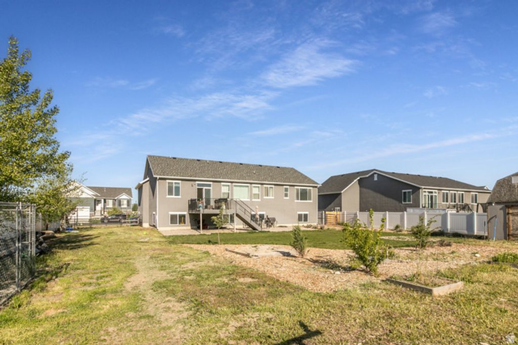 Image 30 of property listing at 3842 S 5675 W, Hooper, UT 84315