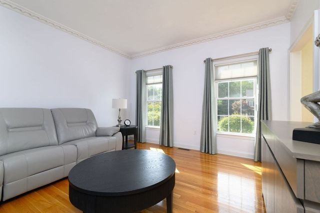 53 Queens Circle, Raynham, MA 02767