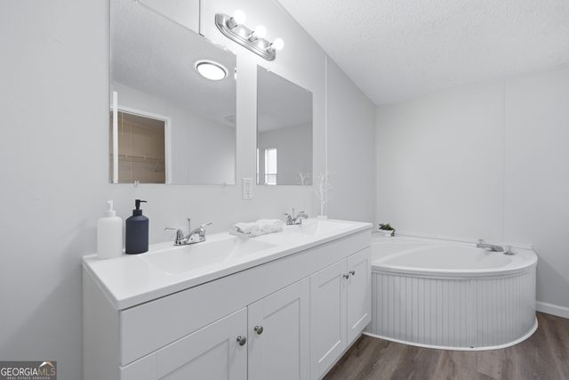 221 Friar Tuck Trail N, Murrayville, GA 30564